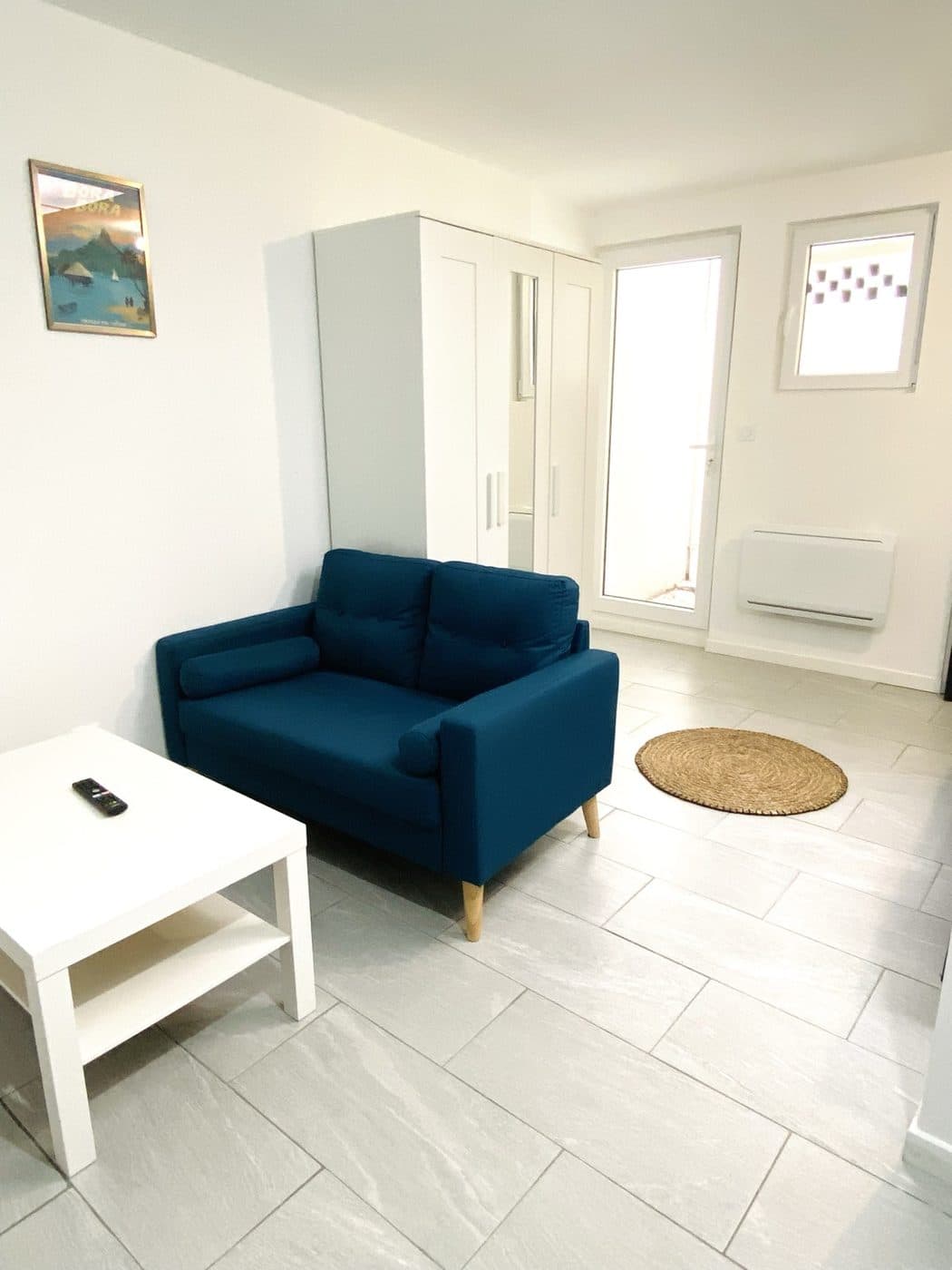 Un des lots de l'immeuble après travaux, meublé et prêt à louer