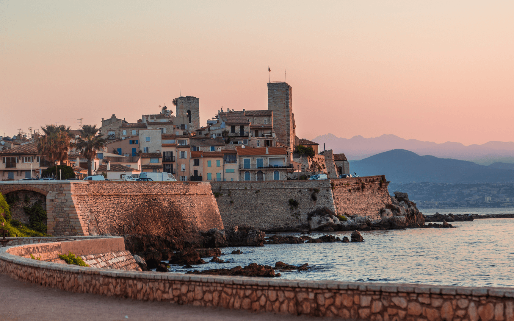 Investir en immobilier à Antibes : étude du marché locatif